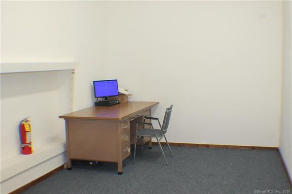 9 N Main St, Enfield, CT 06082